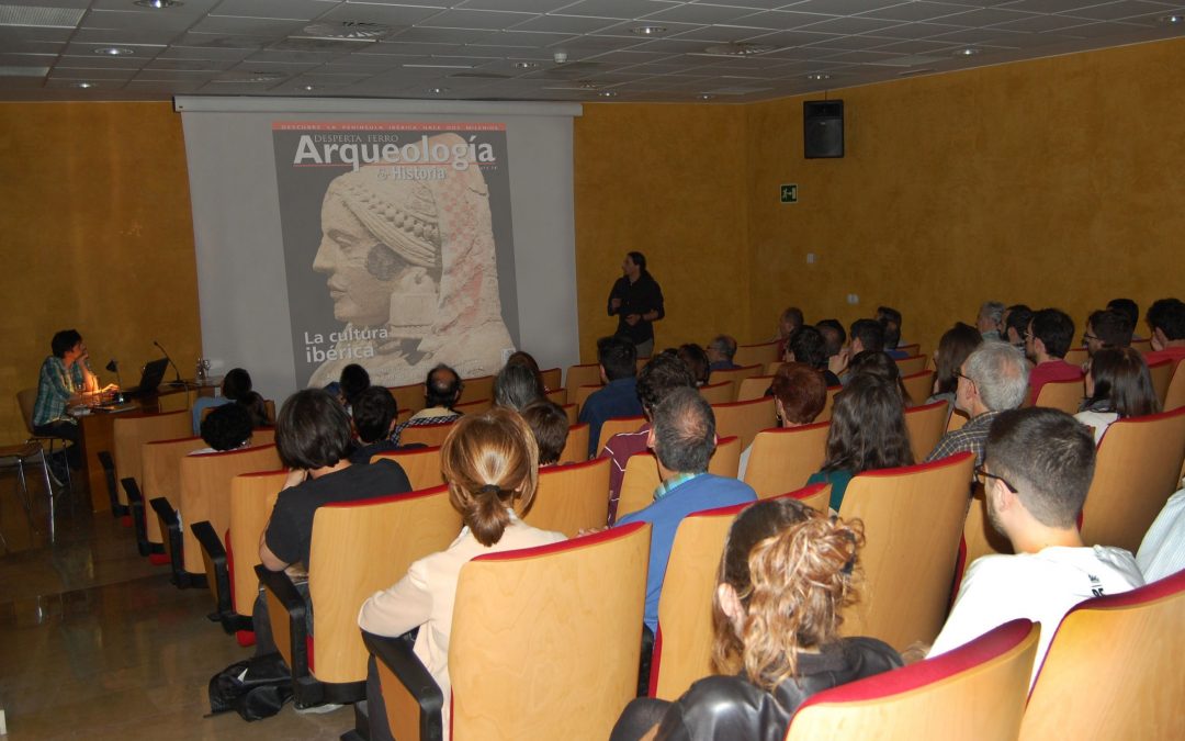 El Museo del Teatro Caesaraugusta acogió la presentación de la nueva revista Arqueología e Historia   