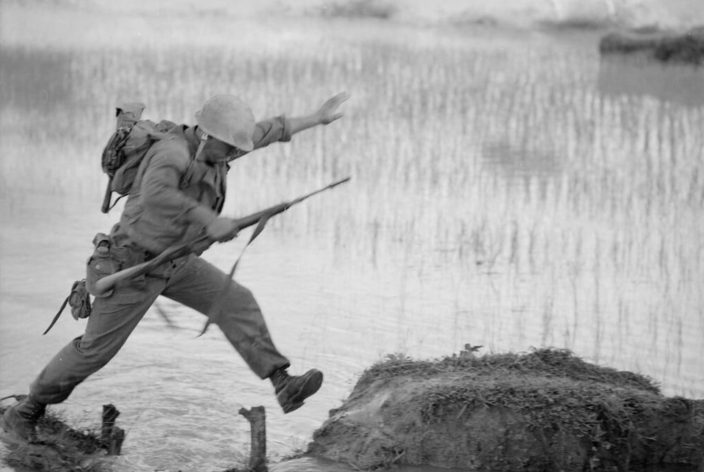 IR-8. De arma contrainsurgente a esperanza del Vietnam socialista