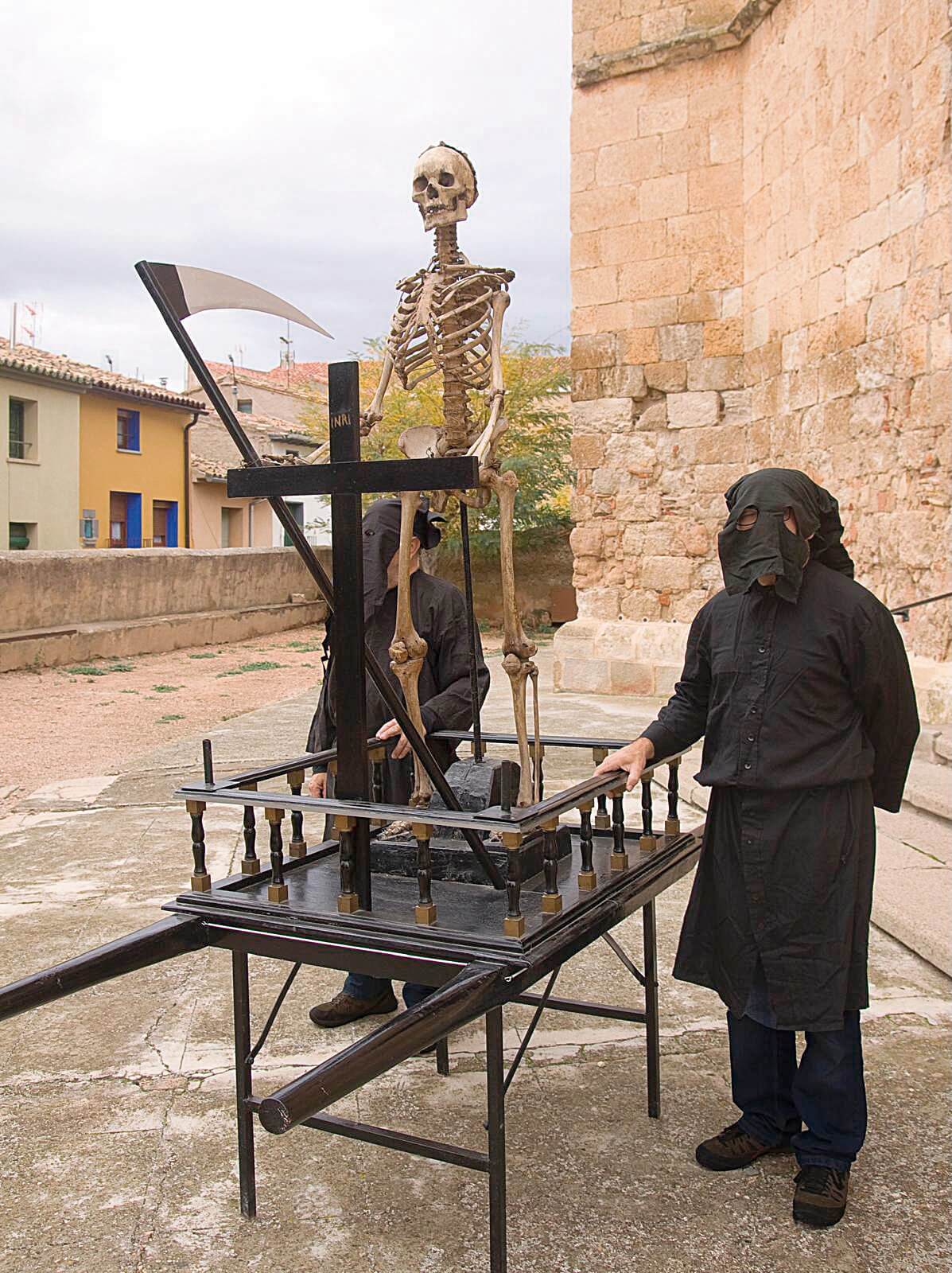Paso procesional de la Muerte semana santa Ateca zaragoza